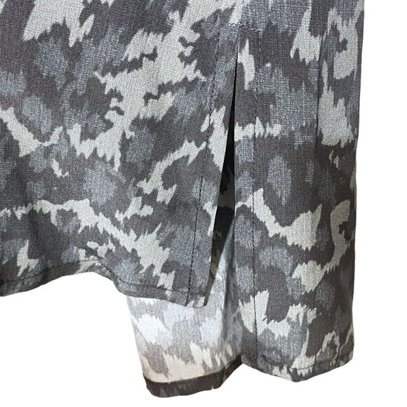 ECRU STYLE Womens Silk Blouse Size XS Gray Camo Long Sleeve Top Button up - Picture 9 of 15